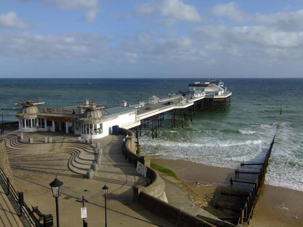 Hotel De Paris Cromer Exterior foto